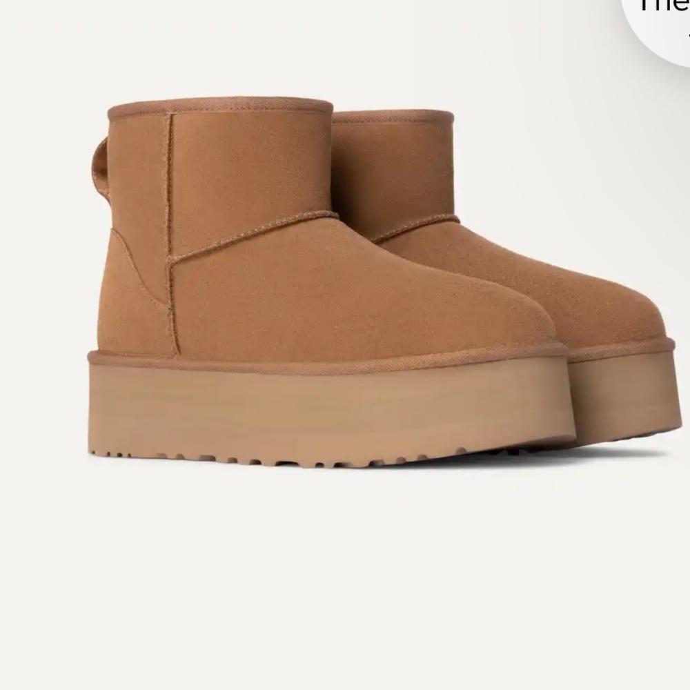 Classic mini platform Uggs